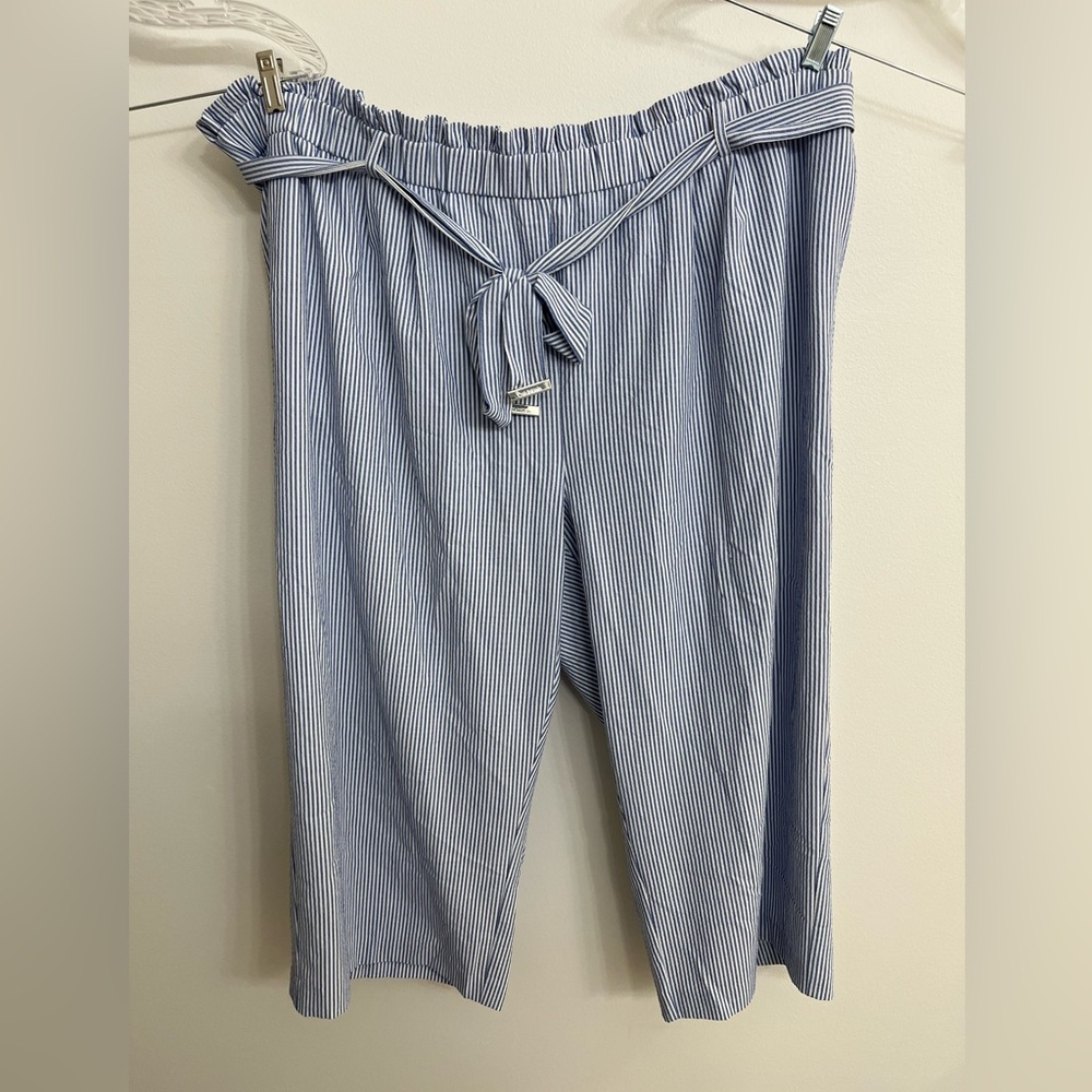 Calvin Klein 3X Seersucker Blue Women's Wide Leg Capri Pants, belt and pockets